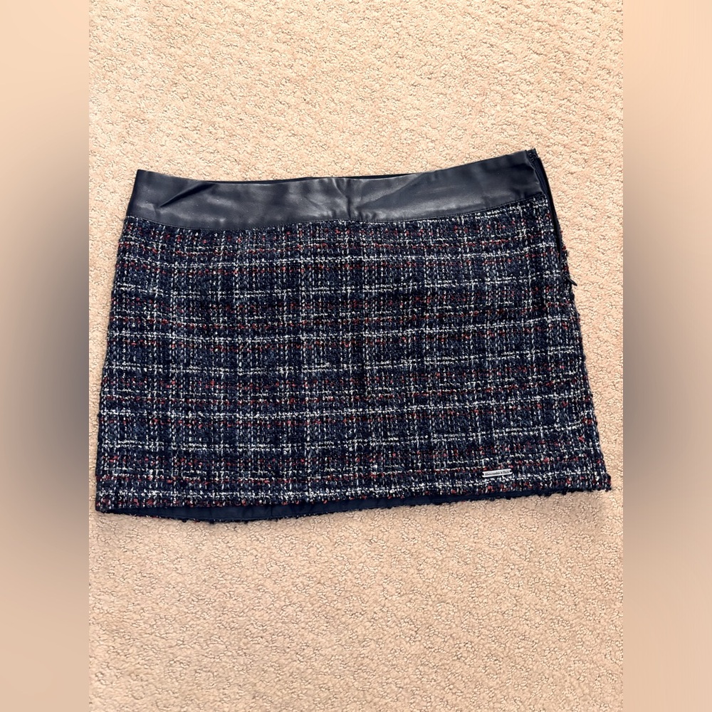 NWOT Abercrombie & Fitch Tweed Mini Skirt, Size4/W27